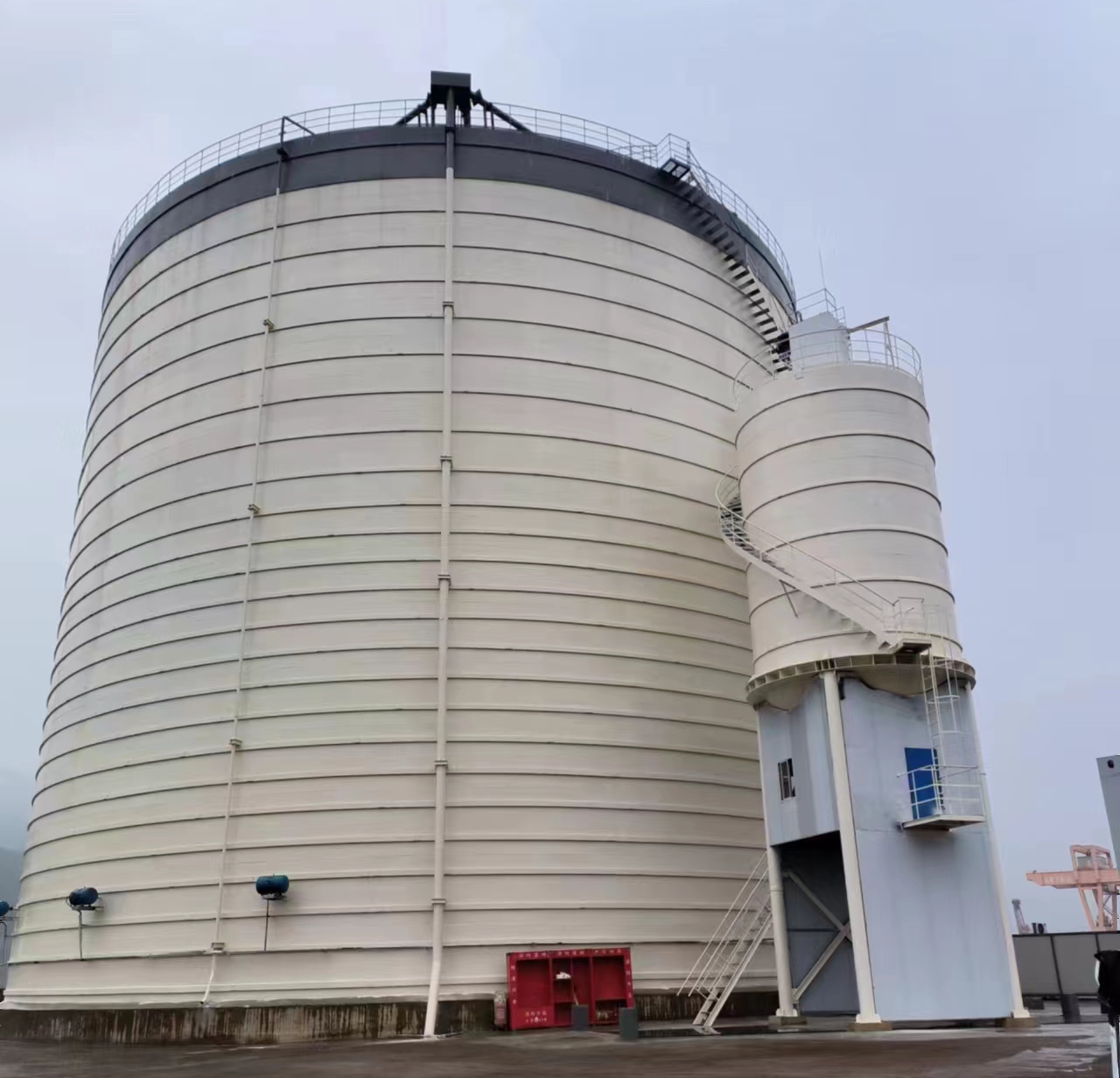 南沙10万吨水泥钢板库